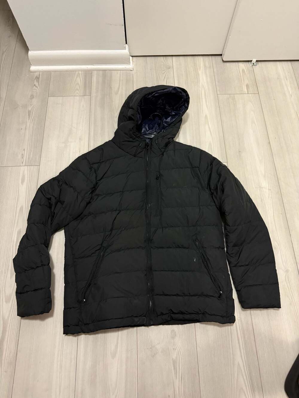 Michael Kors Men's Premium Down Blend Hooded Puffer Jacket Black Size L